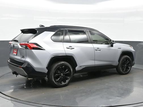 2023 Toyota RAV4 Hybrid SE