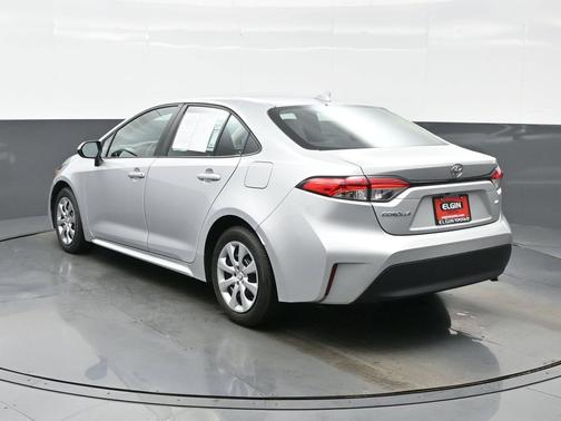 Classic Silver Metallic 2024 Toyota Corolla LE