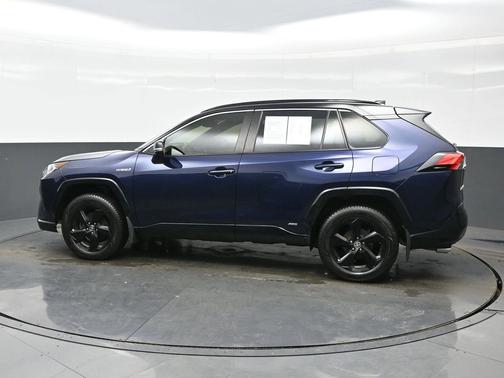 2020 Toyota RAV4 Hybrid SE