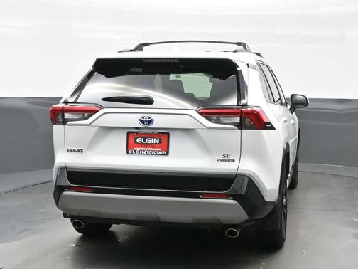 2023 Toyota RAV4 Hybrid SE
