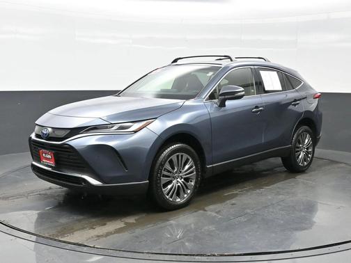 2022 Toyota Venza XLE