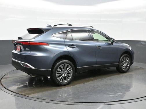 2022 Toyota Venza XLE