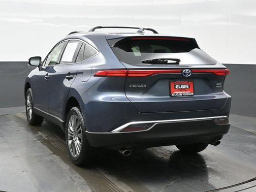 2022 Toyota Venza XLE