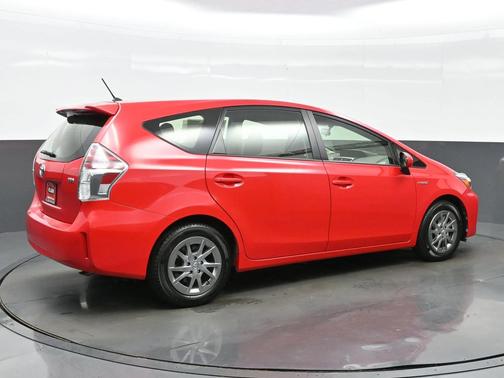 2017 Toyota Prius v Two