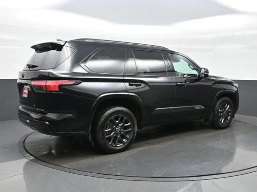 2025 Toyota Sequoia Platinum