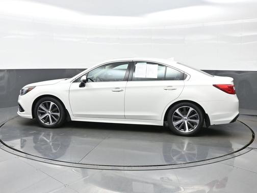 Crystal White Pearl 2018 Subaru Legacy Limited
