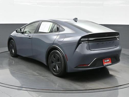 2024 Toyota Prius Prime SE