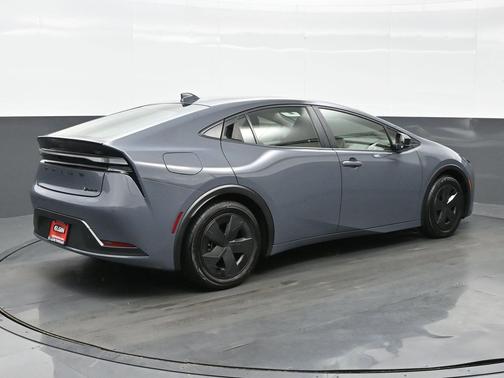 2024 Toyota Prius Prime SE