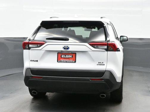 2022 Toyota RAV4 Hybrid XLE