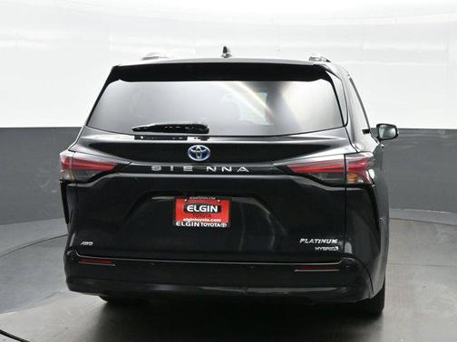 2021 Toyota Sienna Limited 7-Passenger