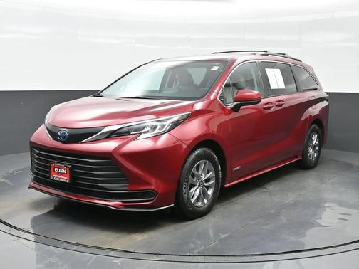 2021 Toyota Sienna LE