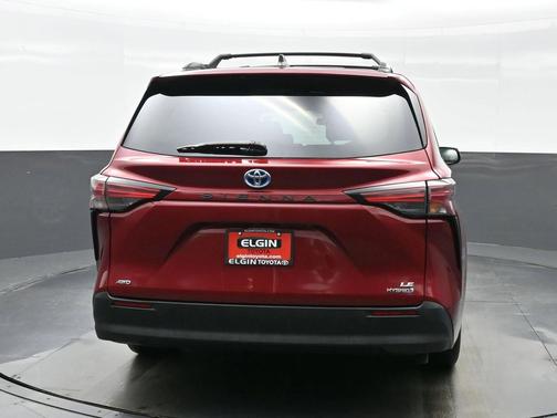2021 Toyota Sienna LE