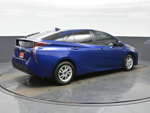 2018 Toyota Prius Two