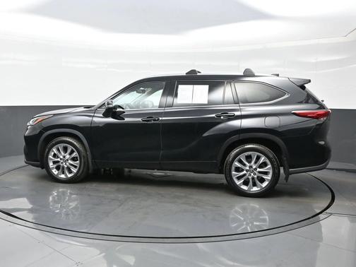 2022 Toyota Highlander Limited