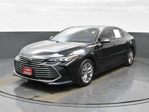 2019 Toyota Avalon XLE
