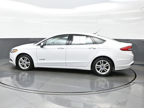 OXFORD WHITE 2018 Ford Fusion Hybrid SE