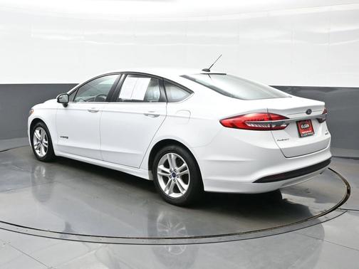 OXFORD WHITE 2018 Ford Fusion Hybrid SE