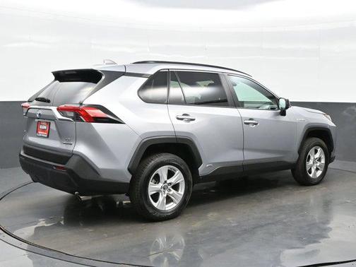 2021 Toyota RAV4 Hybrid LE