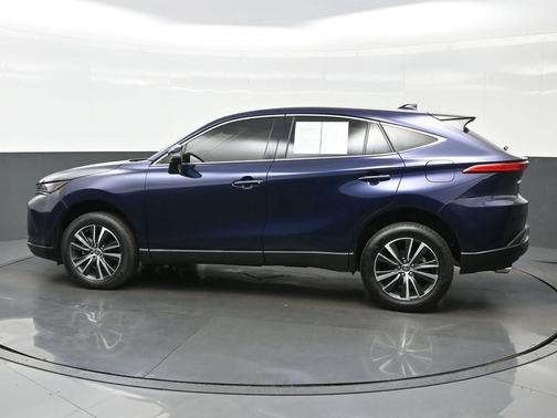 2022 Toyota Venza LE