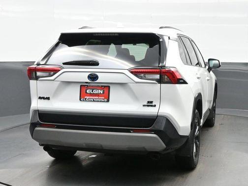 2023 Toyota RAV4 Hybrid SE