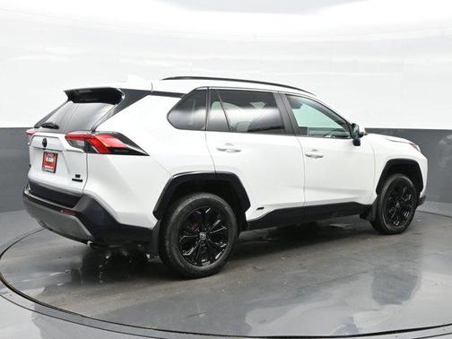 2023 Toyota RAV4 Hybrid SE