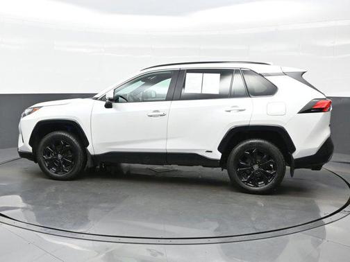 2023 Toyota RAV4 Hybrid SE
