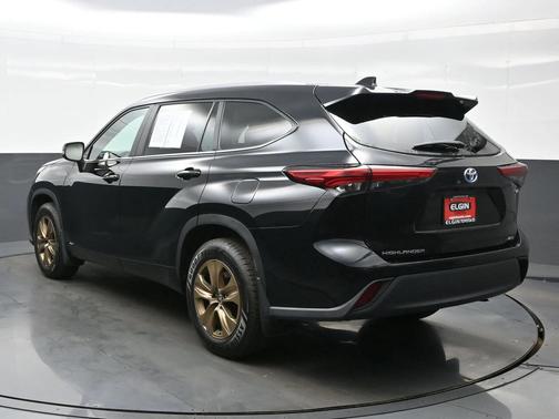 2023 Toyota Highlander Hybrid XLE
