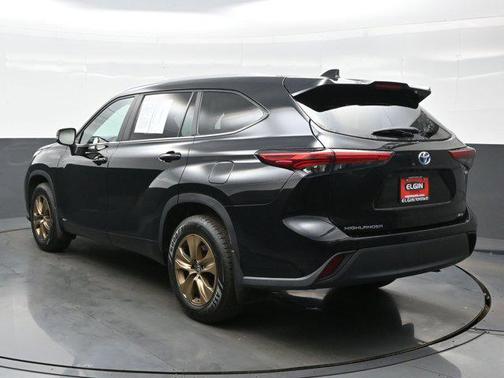 2023 Toyota Highlander Hybrid XLE