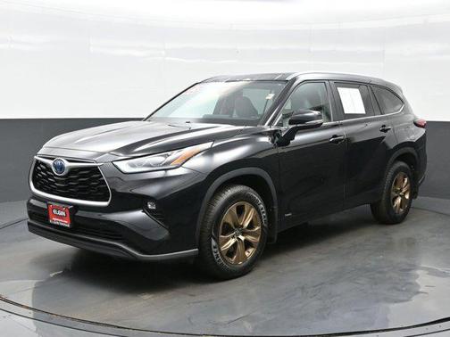 2023 Toyota Highlander Hybrid XLE