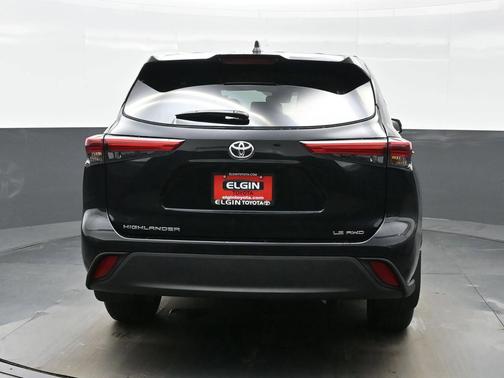 2022 Toyota Highlander LE