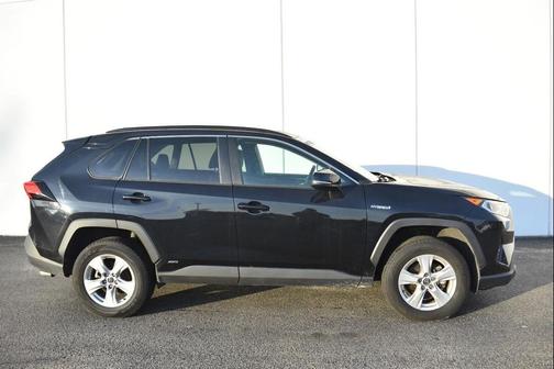 2020 Toyota RAV4 Hybrid XLE