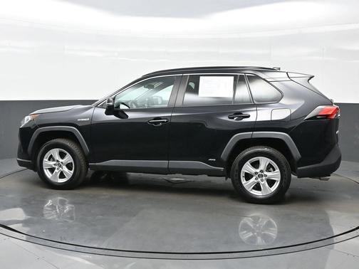 2020 Toyota RAV4 Hybrid XLE