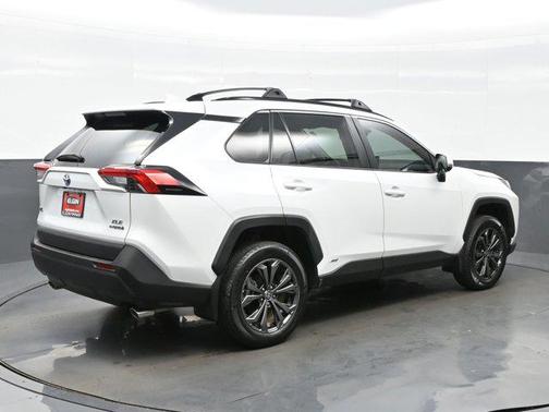 2023 Toyota RAV4 Hybrid XLE Premium