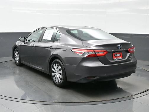 2018 Toyota Camry Hybrid LE