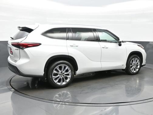 2023 Toyota Highlander Hybrid Limited