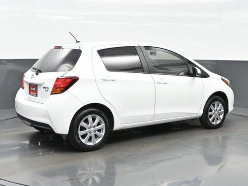 2016 Toyota Yaris LE