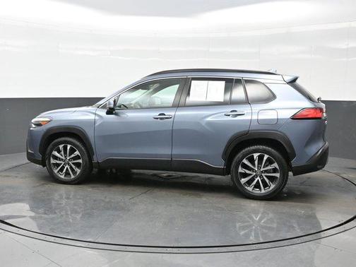 2022 Toyota Corolla Cross XLE