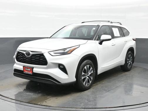 2025 Toyota Highlander XLE