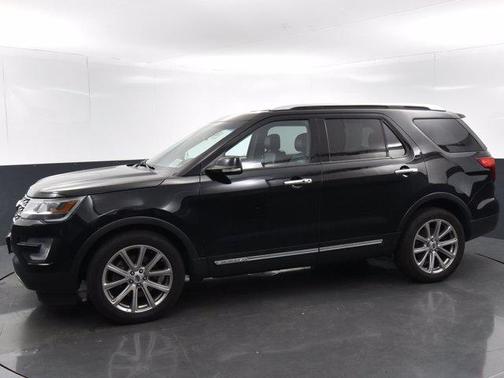 Photo 2 of 32 of 2017 Ford Explorer Limited