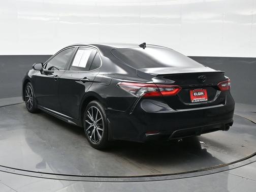 Midnight Black Metallic 2024 Toyota Camry SE