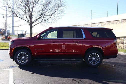 2026 Chevrolet Suburban LT