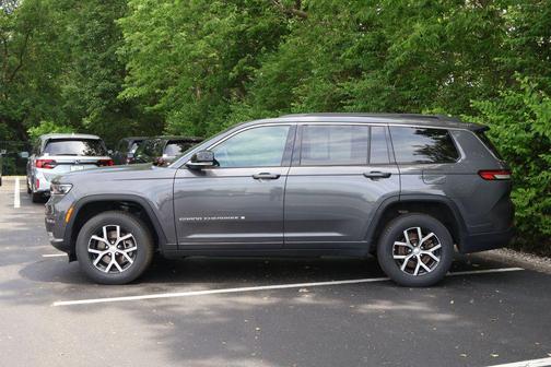 Baltic Gray Metallic Clearcoat 2024 Jeep Grand Cherokee L Limited