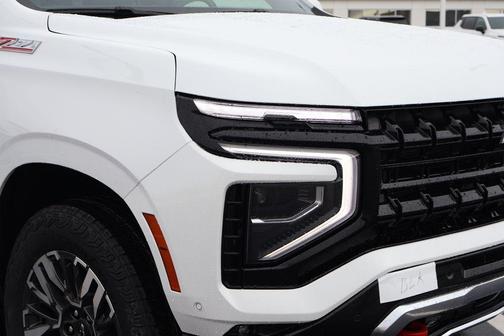 2026 Chevrolet Suburban Z71, 4WD