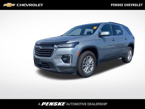 Sterling Gray Metallic 2023 Chevrolet Traverse LT Cloth