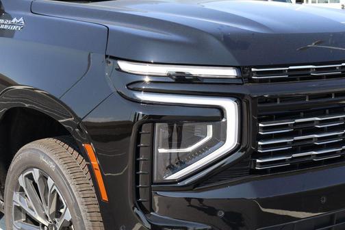 2025 Chevrolet Suburban 4WD High Country