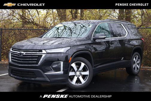 2023 Chevrolet Traverse LT Leather