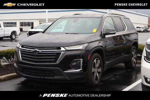 2023 Chevrolet Traverse LT Leather