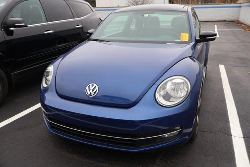 2012 Volkswagen Beetle Base