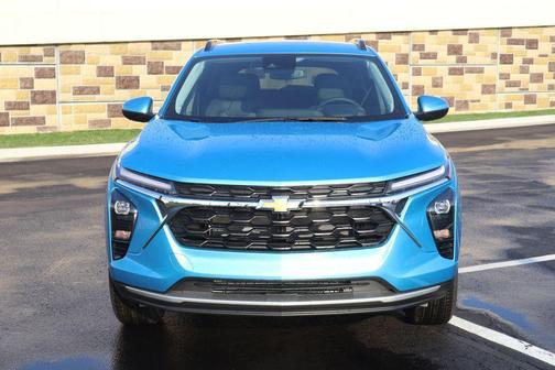Marina Blue Metallic 2026 Chevrolet Trax LT
