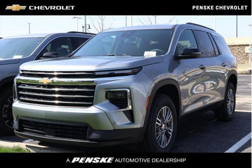 2025 Chevrolet Traverse LT